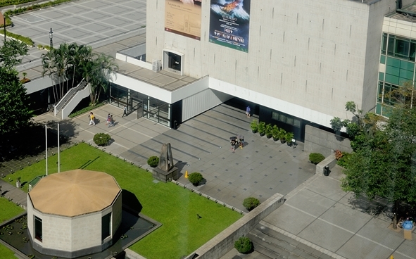 Look far into the Victoria Harbour, taken from City Hall High Block